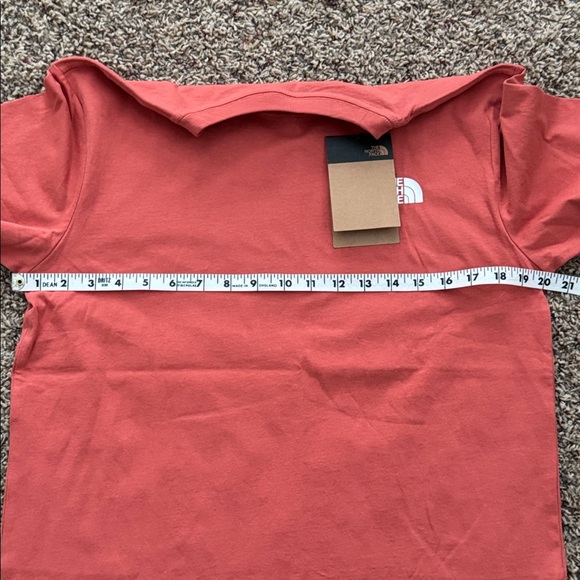 NWT The North Face Evolution Box NSE RelaxedShort-Sleeve Tee Mars Dust - Picture 5 of 8